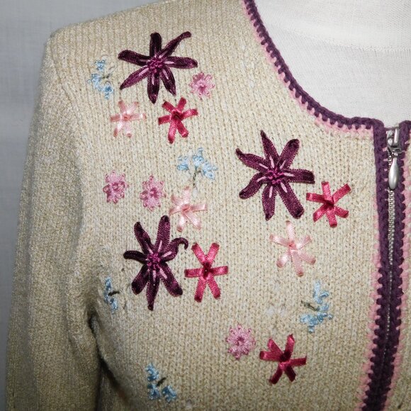 Northern Reflections Womens M Beige Full Zip Cardigan Sweater Ribbon Flowers - Picture 3 of 11